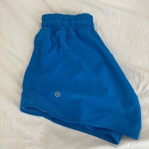 LULULEMON HOTTY HOTS!